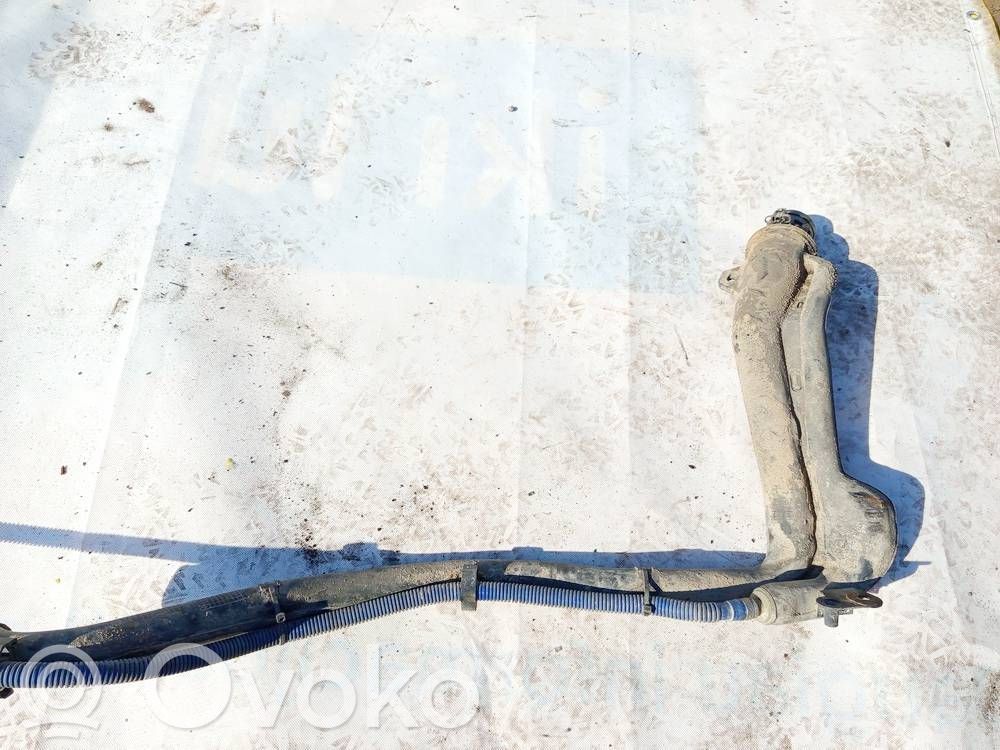 Opel Astra H Tubo e bocchettone per riempimento serbatoio del carburante 