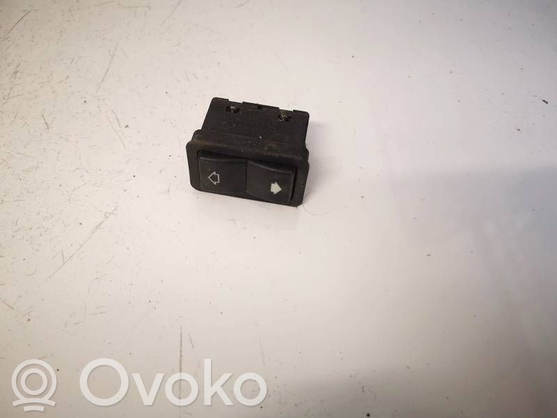 BMW 5 E39 Interruttore di controllo dell’alzacristalli elettrico 