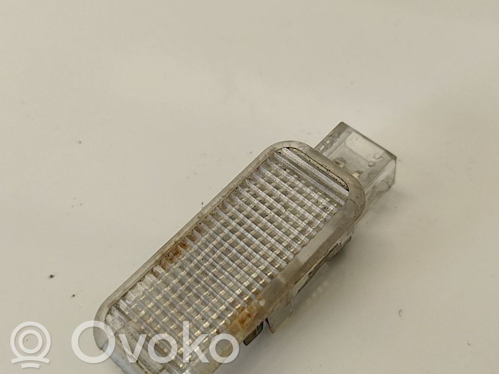 Otras luces interiores   4B0947415,4B0947415,4B0947415,4B0947415A