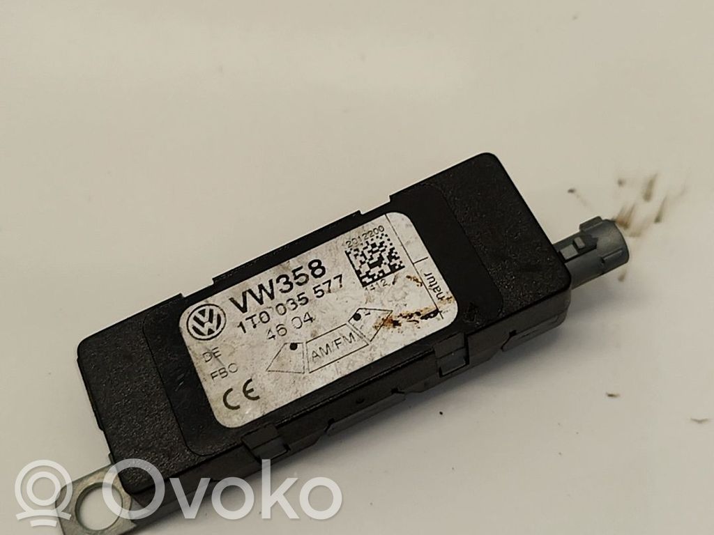 Volkswagen Touran I Unitate control antenă 