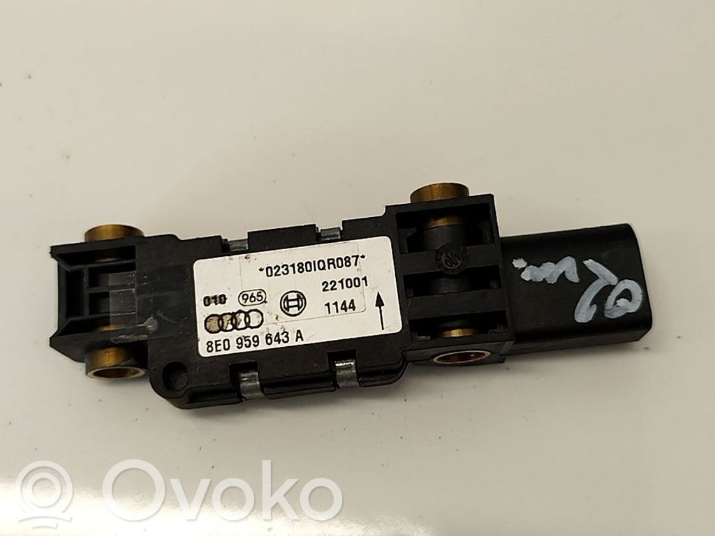 Audi A4 S4 B6 8E 8H Sensore d’urto/d'impatto apertura airbag 
