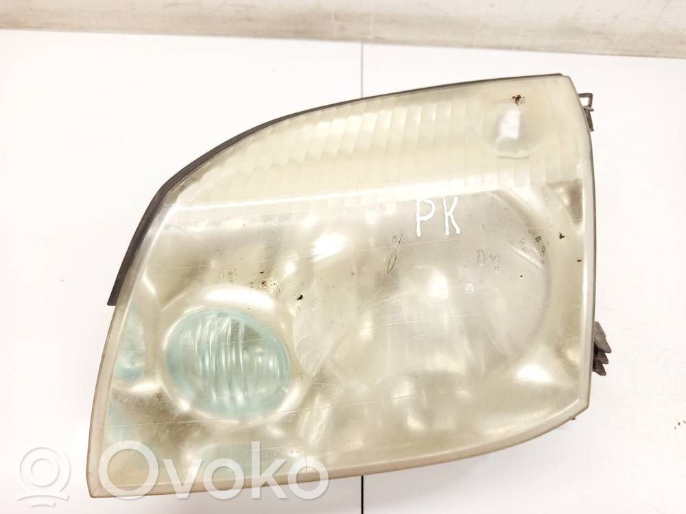 Nissan X-Trail T30 Lampa przednia 