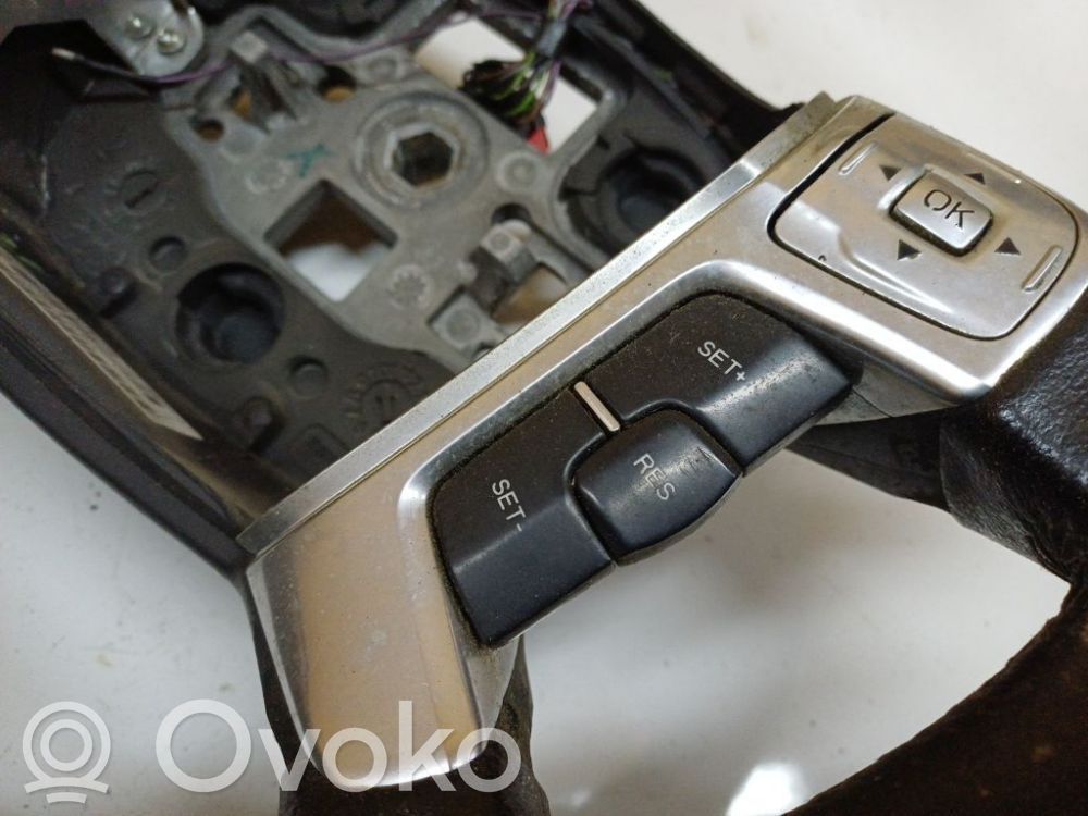 Ford Mondeo MK IV Pulsanti/interruttori sul volante 