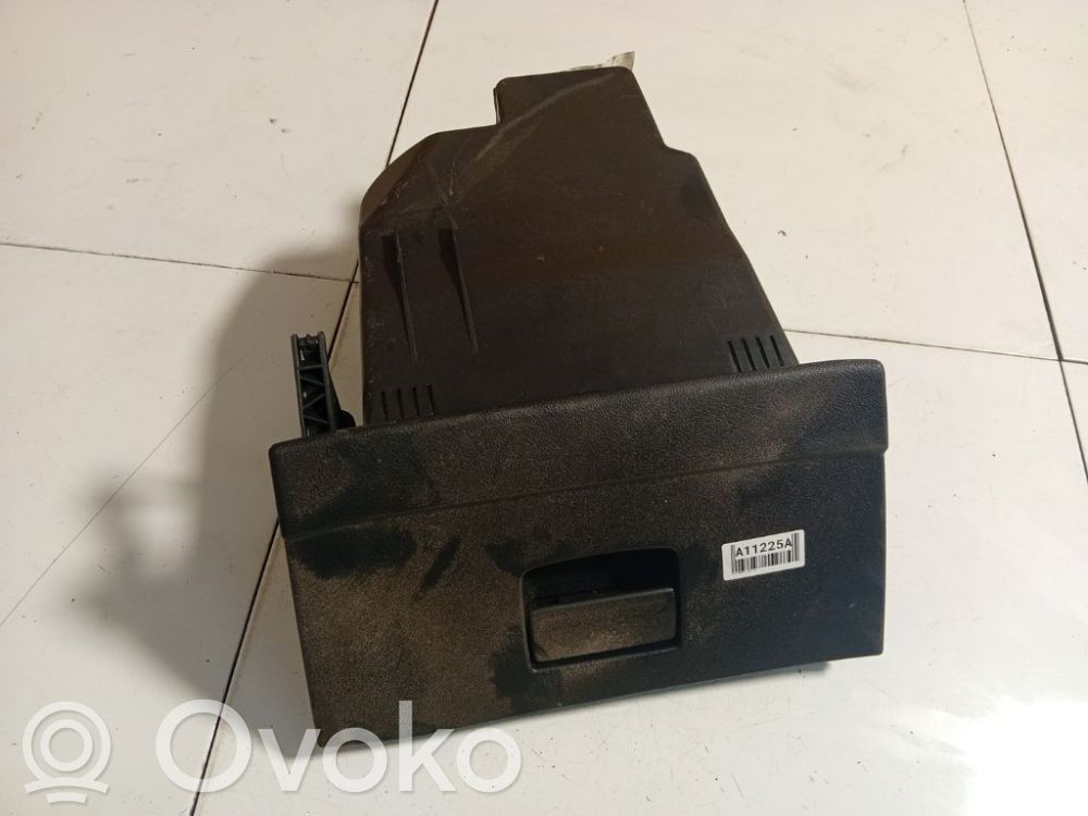 Ford Mondeo MK IV Cutie mănuși 