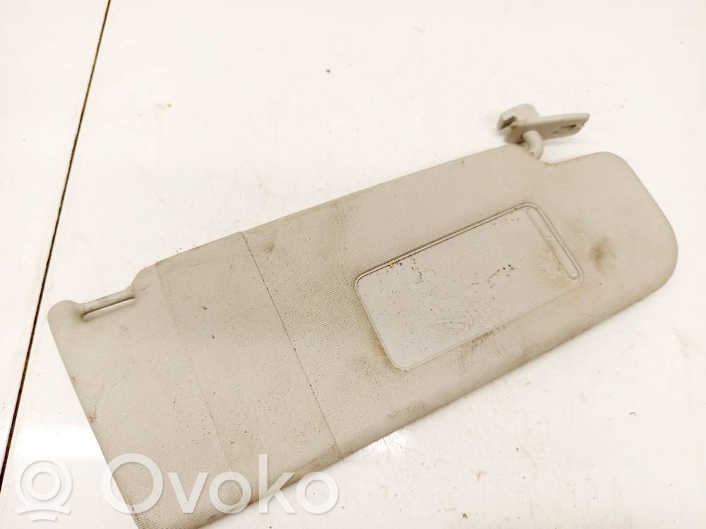 Volkswagen Jetta V Aletta parasole 