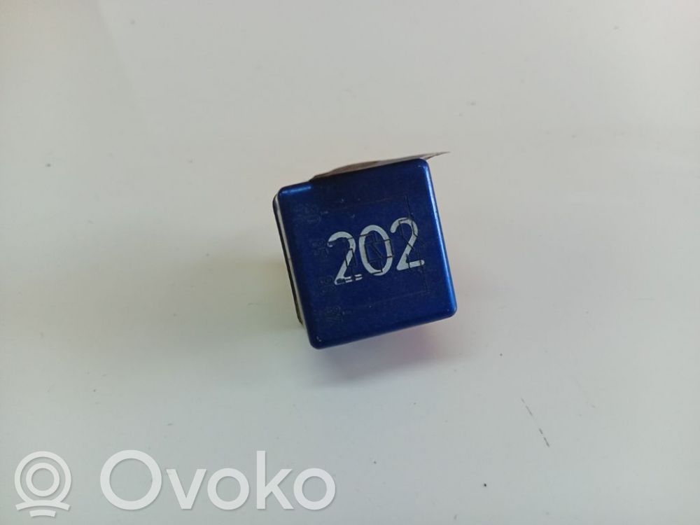 Sonstige Relais   8A0951253,8A0951253,8A0951253