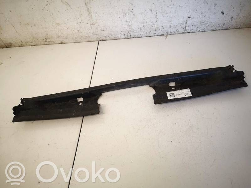BMW 5 E60 E61 Staffa di montaggio del radiatore 