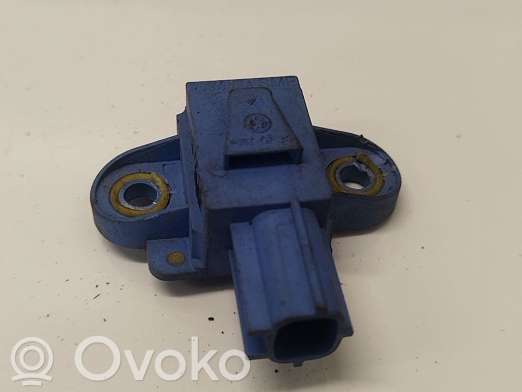 Audi A6 S6 C5 4B Senzor impact/declanșare airbag 