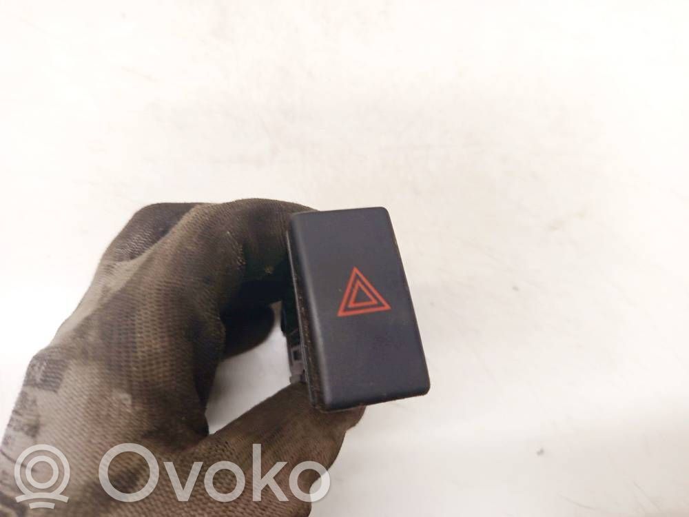 Toyota Avensis T250 Interruttore luci di emergenza 