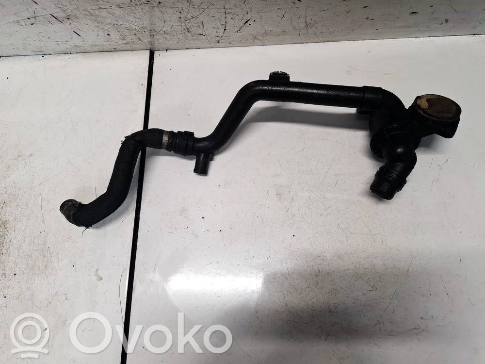 Audi A4 S4 B8 8K Conductă/furtun lichid de răcire motor 