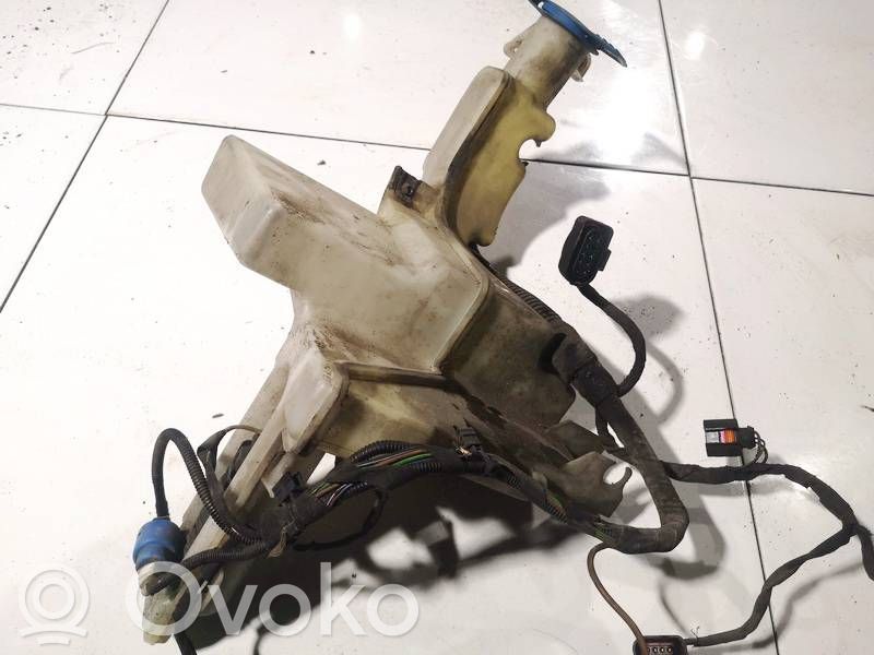 Volkswagen PASSAT B6 Serbatoio/vaschetta liquido lavavetri parabrezza 