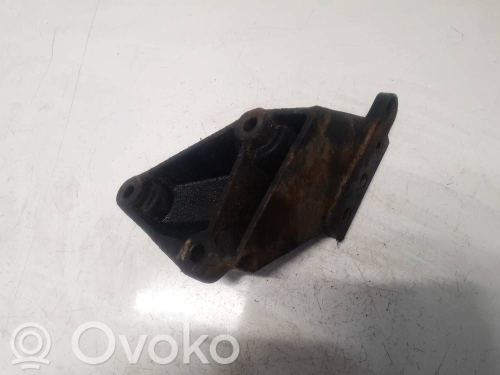 Opel Astra G Engine mounting bracket 