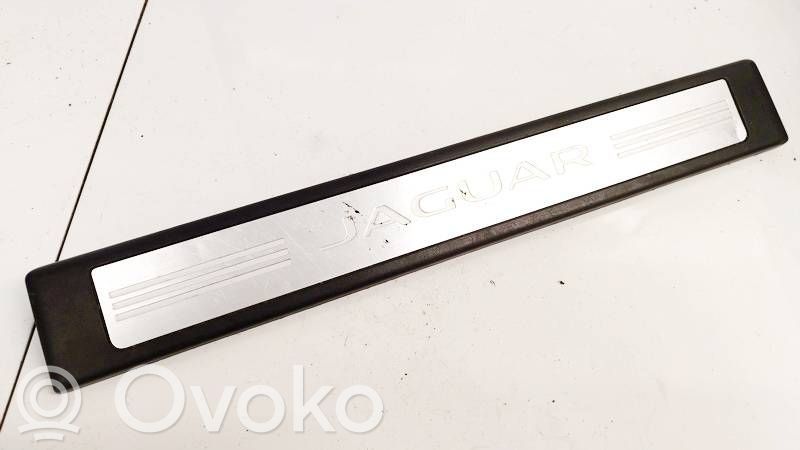Jaguar XF Copertura del rivestimento del sottoporta anteriore 