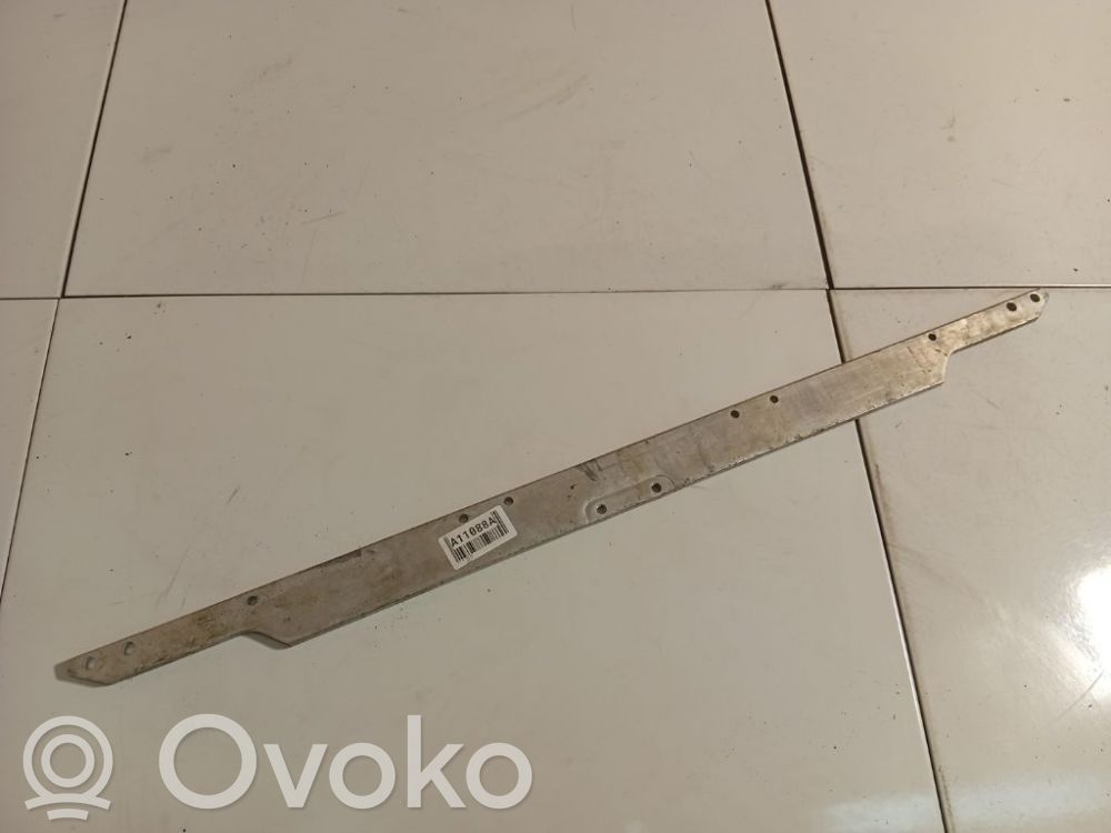 Muu ulkopuolen osa   4B0805645,4B0805645,4B0805645