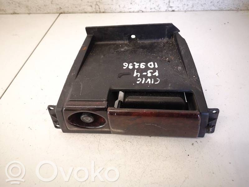 Honda Civic Aschenbecher 