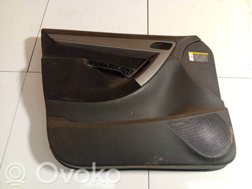 Citroen C4 Grand Picasso Etuoven verhoilu