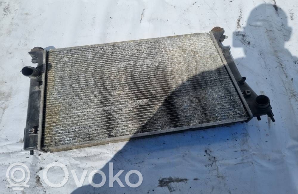 Toyota Avensis T250 Radiator lichid răcire 