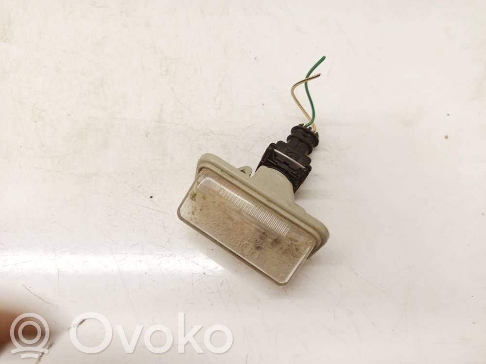 Toyota Avensis T250 Lampă număr