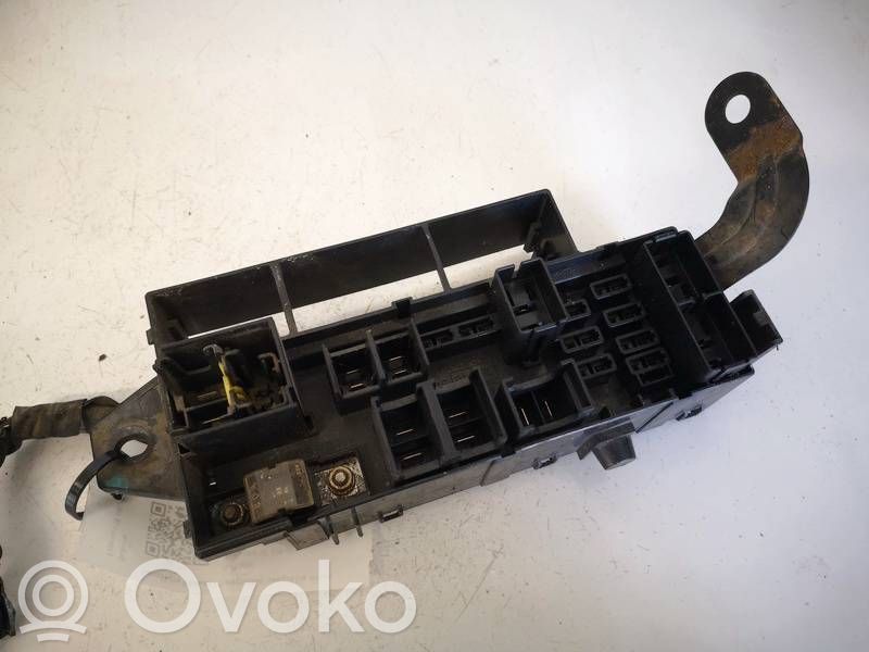 Subaru Forester SF Ящик предохранителей (комплект) 