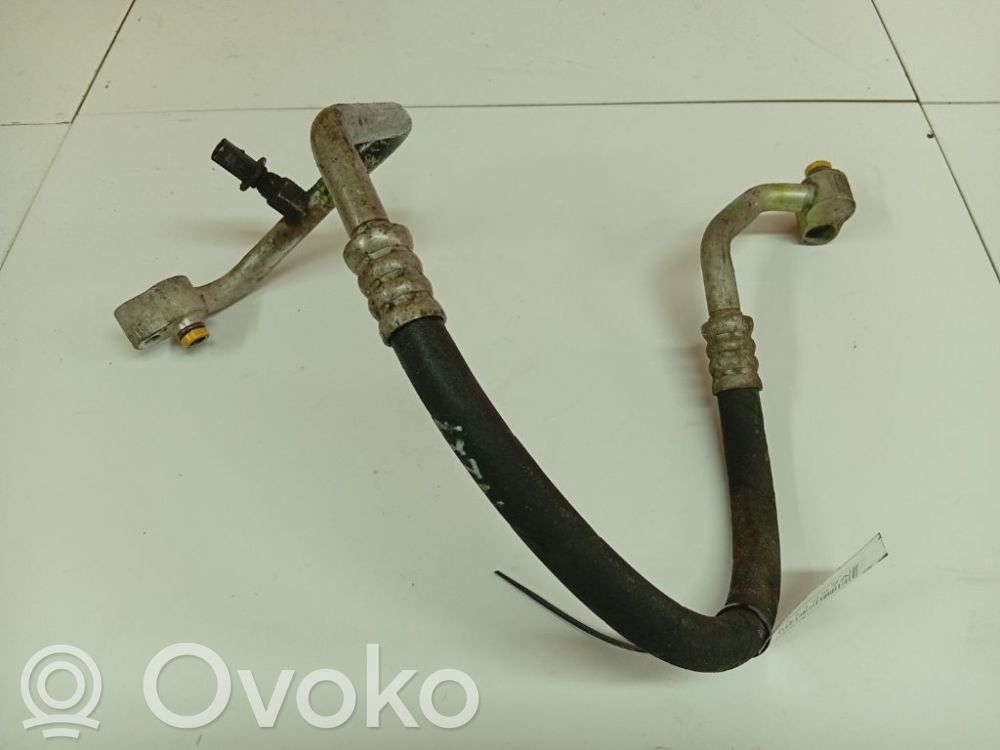 Ilmastointilaitteen putki (A/C)   7L6820721AB,7L6820721AB,7L6820721AB