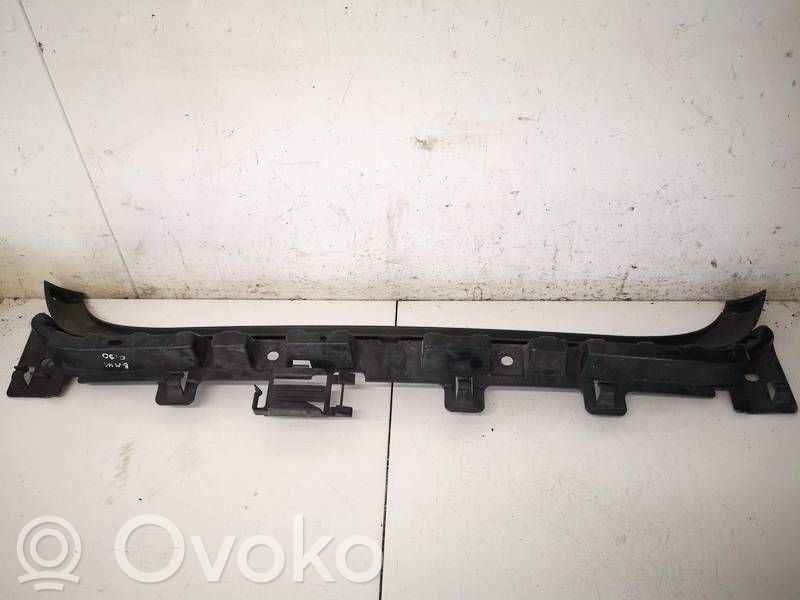 Rear bumper mounting bracket   51127058522,51127058522,51127058522,7058522,7217521,72758411,77772210