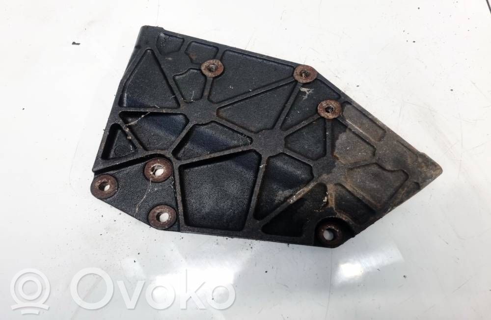 Ford Galaxy Engine mounting bracket 