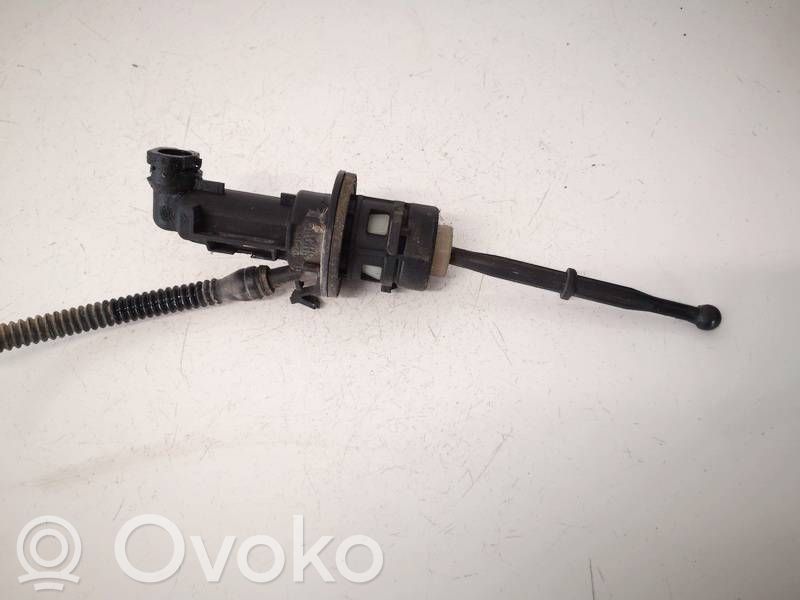 Volkswagen PASSAT B6 Kytkimen pääsylinteri 