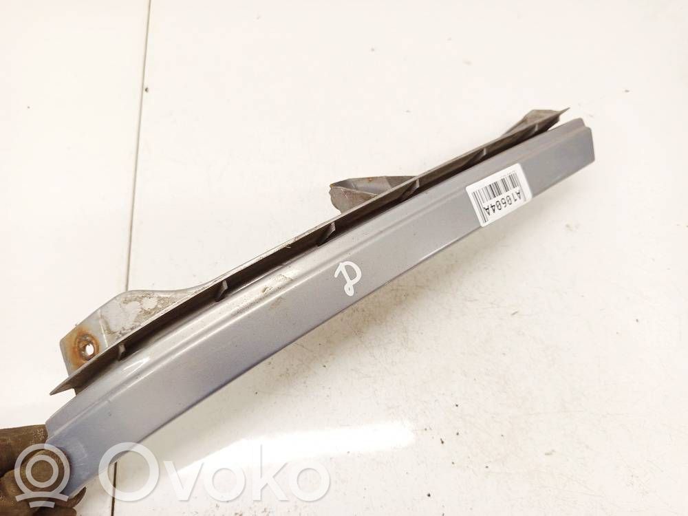 Opel Zafira A Rivestimento sotto il faro/fanale 