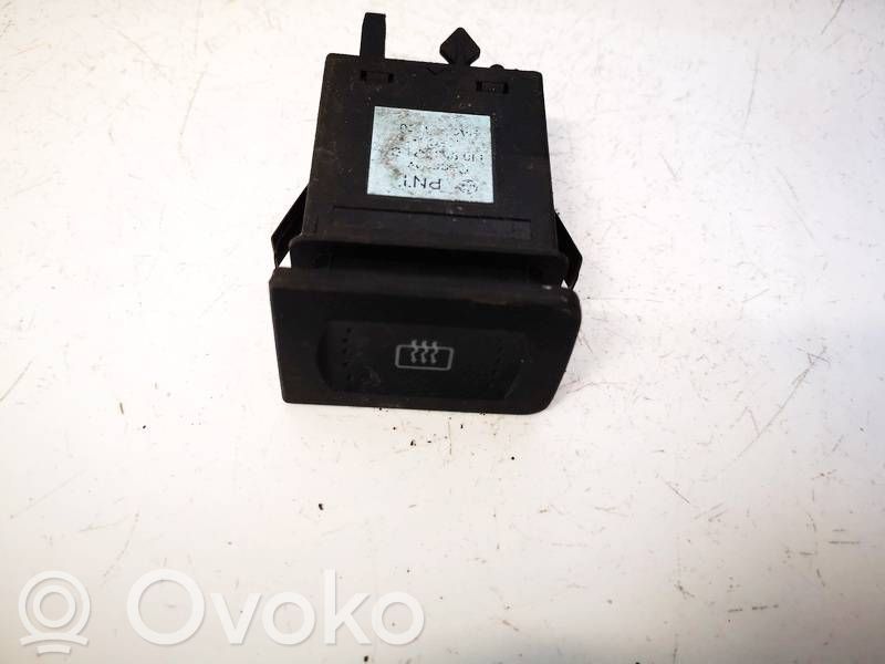 Volkswagen Golf IV Bouton de dégivrage pare-brise