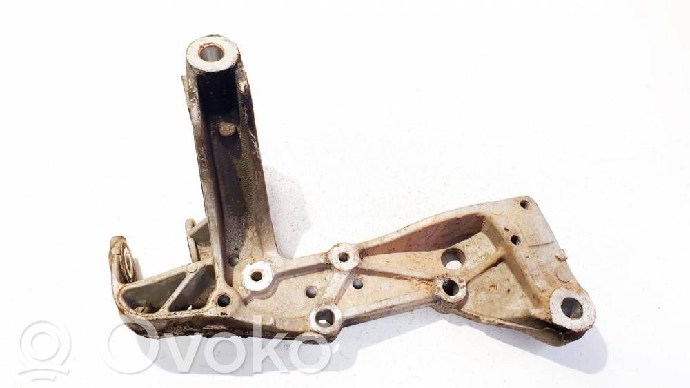 Querlenker Achsschenkel vorne   1K0199296F,1K0199296F