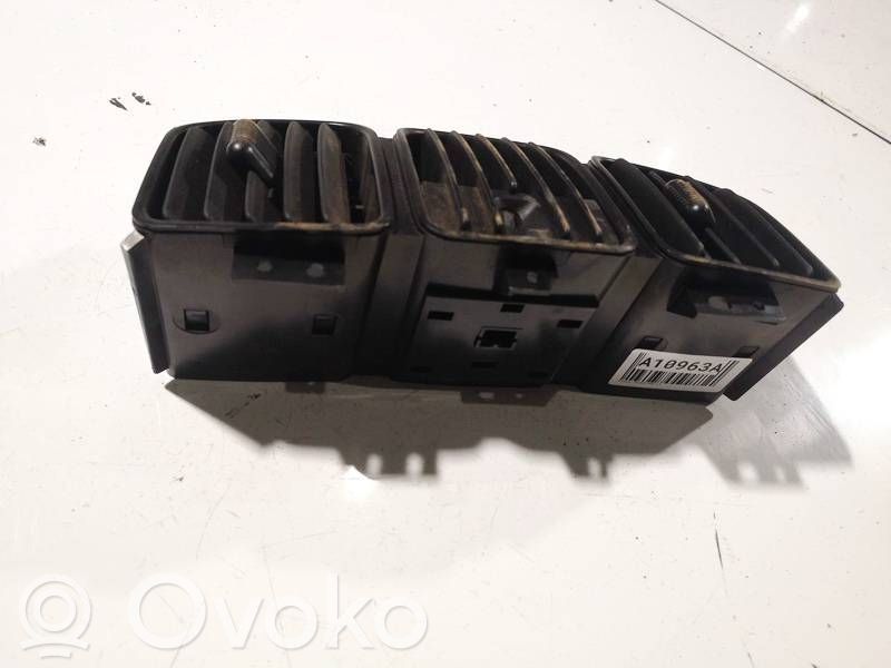 Grilă ventilație centrală   05005526AB,05005526AB