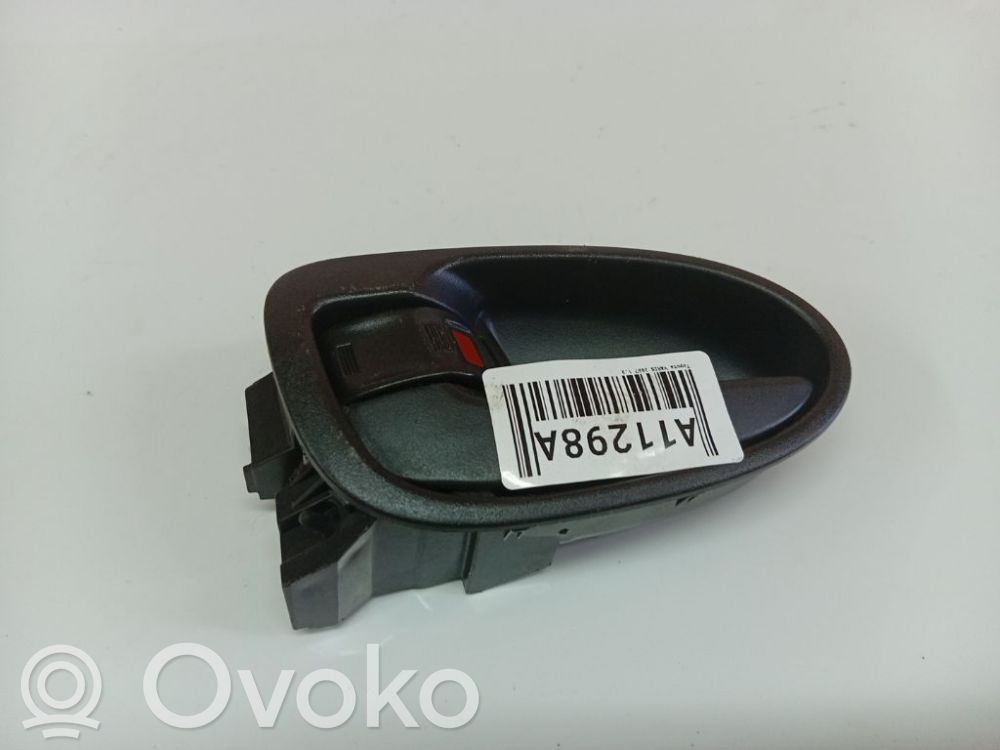 Toyota Yaris Etuoven sisäkahva 