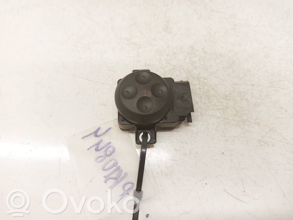 Interruptor de control del asiento   8E0959777B,03481451,8E0959777B