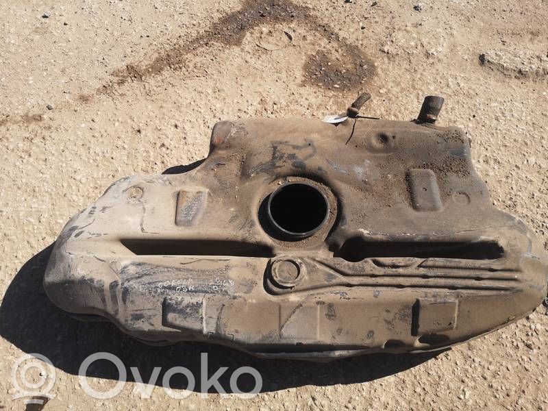 Toyota Corolla E120 E130 Réservoir de carburant