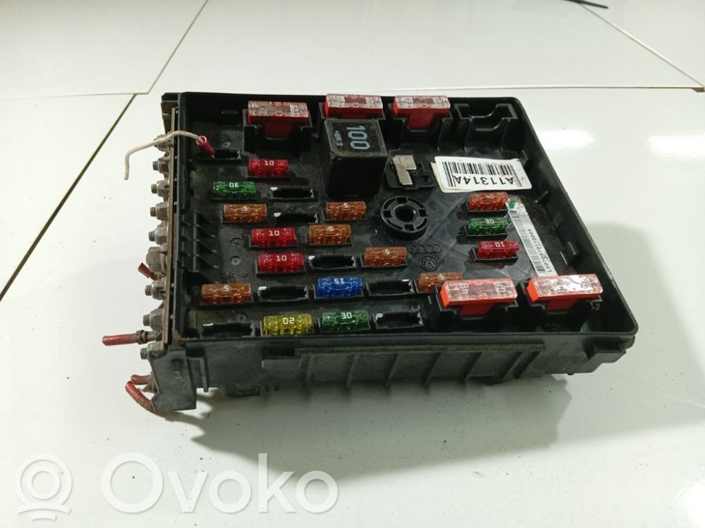 Volkswagen PASSAT B6 Set scatola dei fusibili 