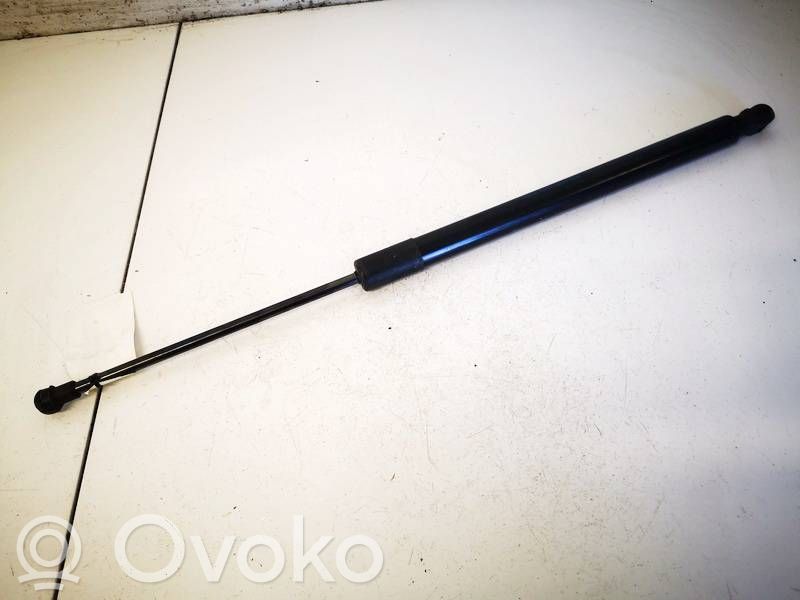 Volkswagen Golf VII Amortiguador/puntal del maletero/compartimento de carga 
