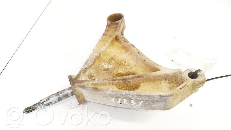 Engine mounting bracket   30790111,30790111,8200013681