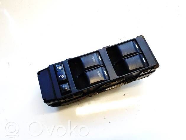 Jeep Grand Cherokee (WK) Przyciski szyb 