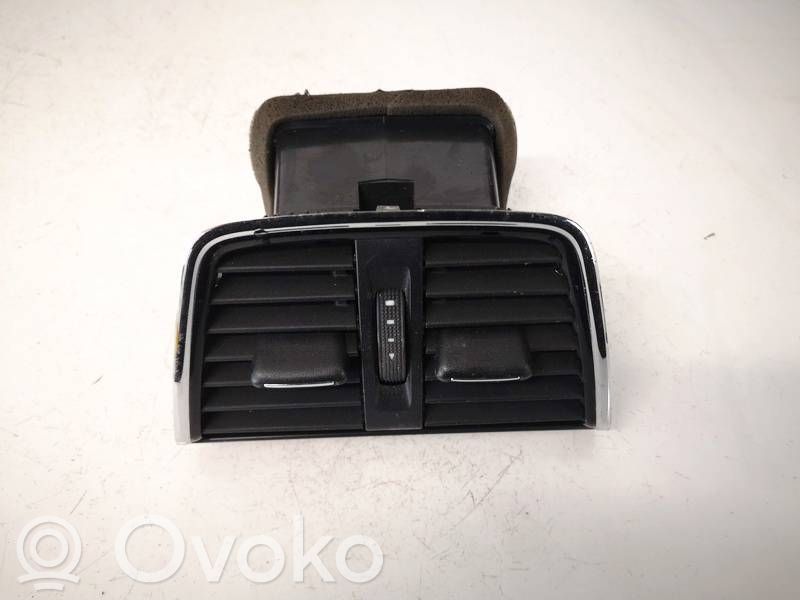 Skoda Octavia Mk3 (5E) Rejilla de ventilación central del panel 