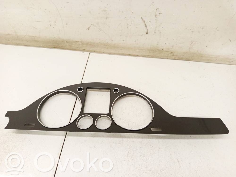 Volkswagen PASSAT B6 Moldura del panel 