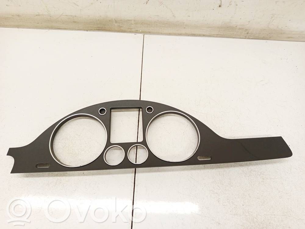 Volkswagen PASSAT B6 Moldura del panel 