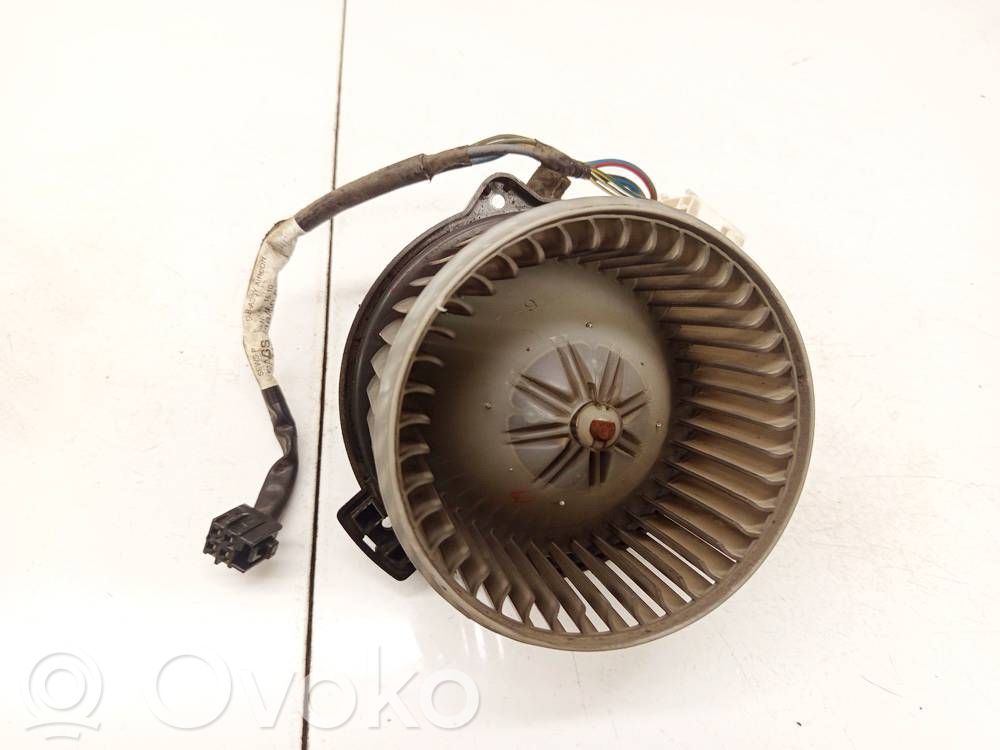 Toyota Yaris Ventola riscaldamento/ventilatore abitacolo 
