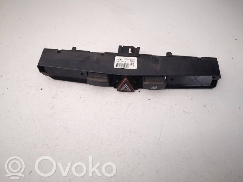 Opel Astra H Interruttore luci di emergenza 