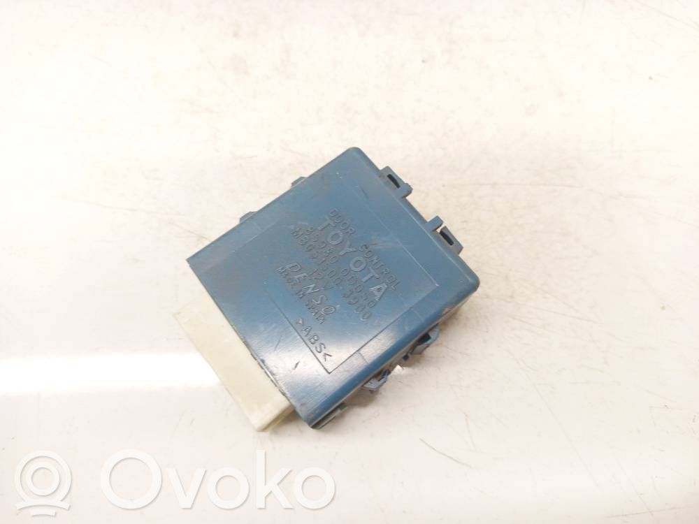 Toyota Yaris Centralina/modulo portiere