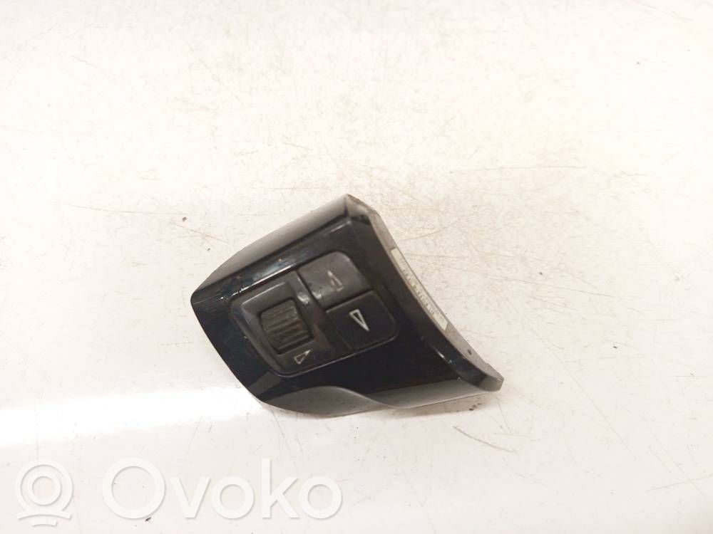 Opel Astra H Butoane/comutatoare pe volan 
