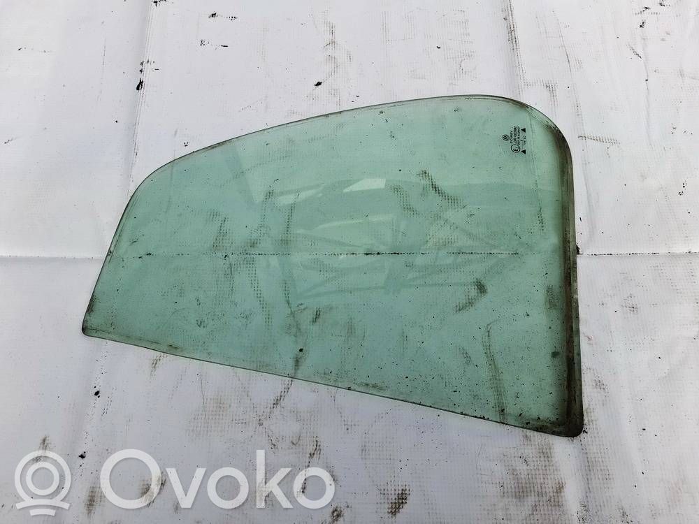 Volkswagen Jetta II Geam aerisire ușă spate 