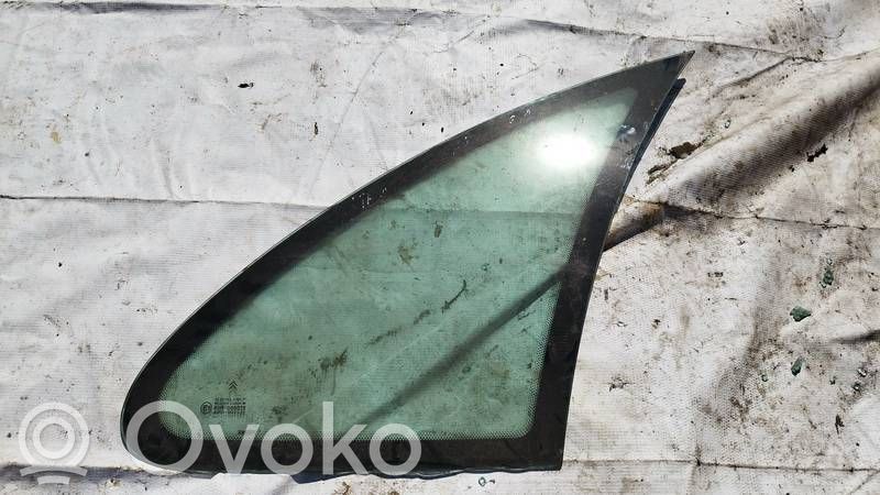 Citroen Xsara Picasso Rear side window 