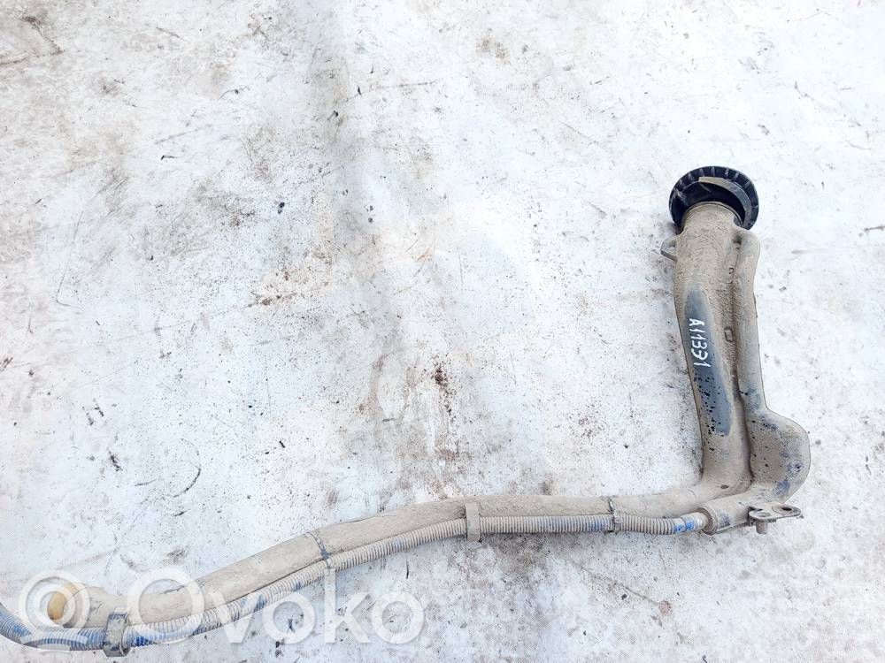 Opel Astra H Tubo e bocchettone per riempimento serbatoio del carburante 