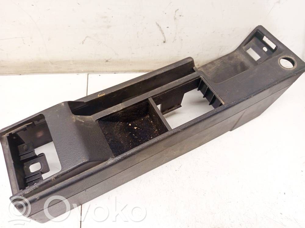 Audi 80 90 S2 B4 Centrālā konsole 