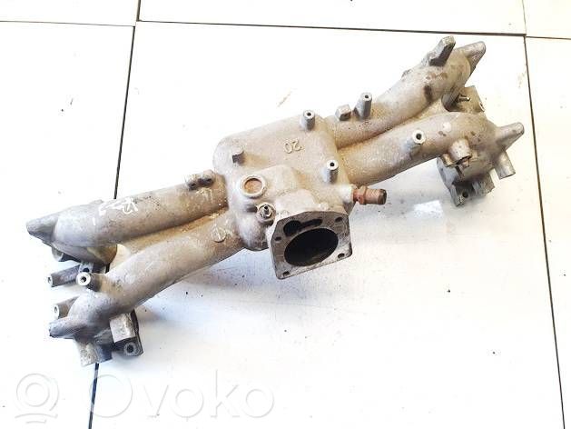 Subaru Impreza I Intake manifold 